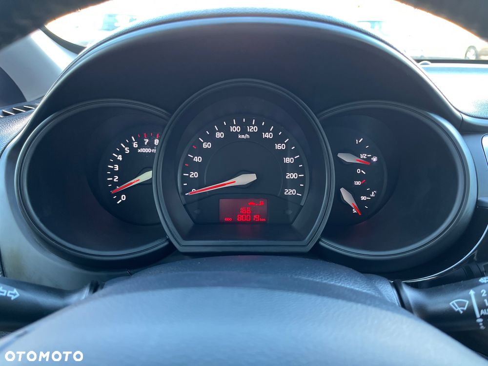 Kia Rio 1.4 Business Line - 31
