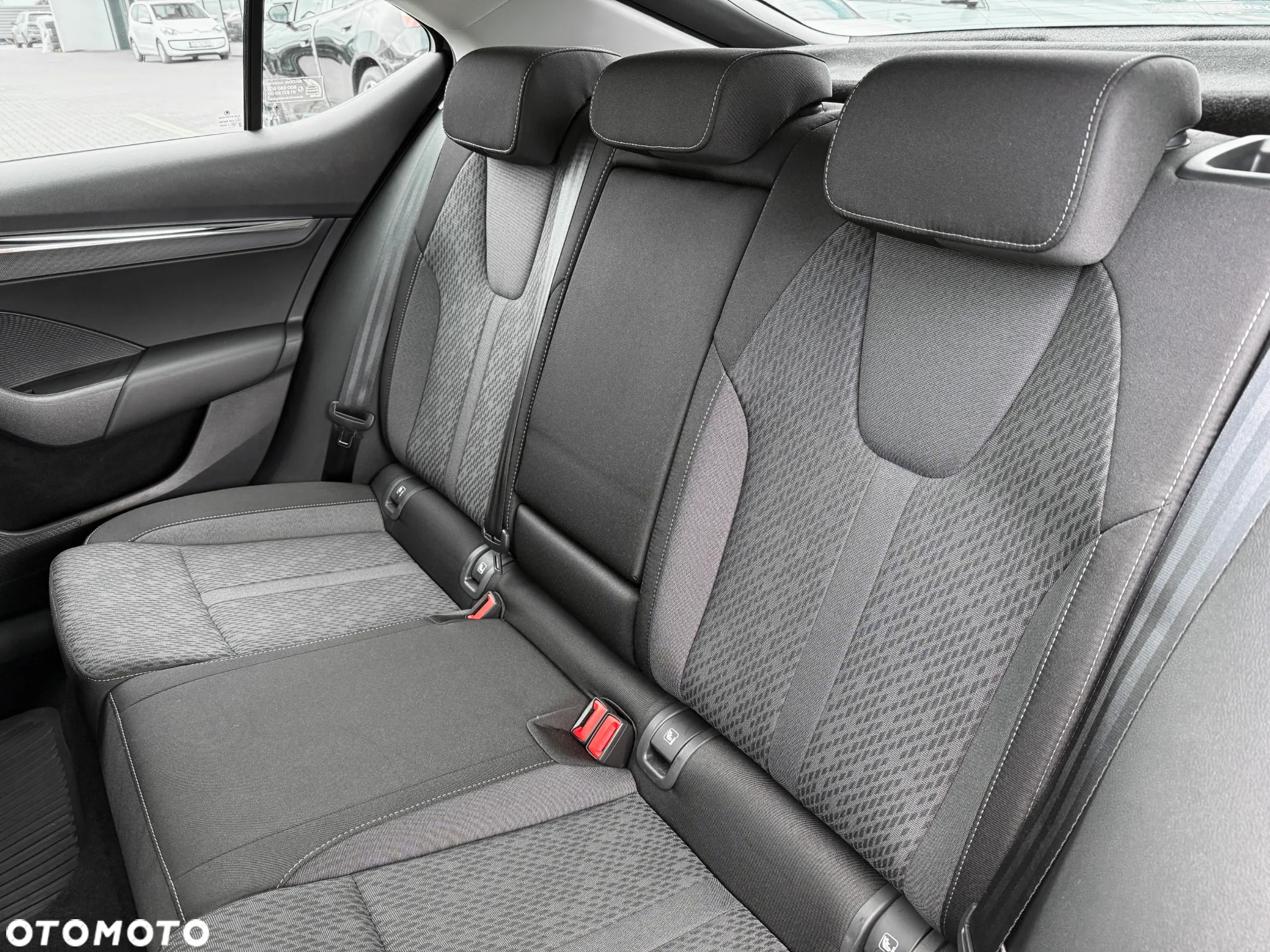 Skoda Octavia 2.0 TDI Style DSG - 27