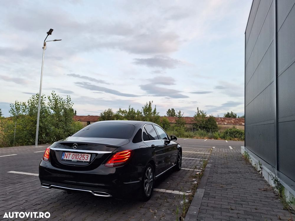 Mercedes-Benz C 220 (BlueTEC) d 7G-TRONIC Avantgarde - 13