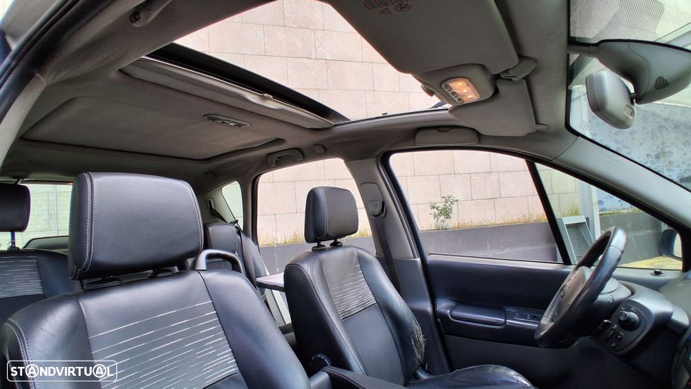 Renault Scénic 1.5 dCi Confort Privilége - 15
