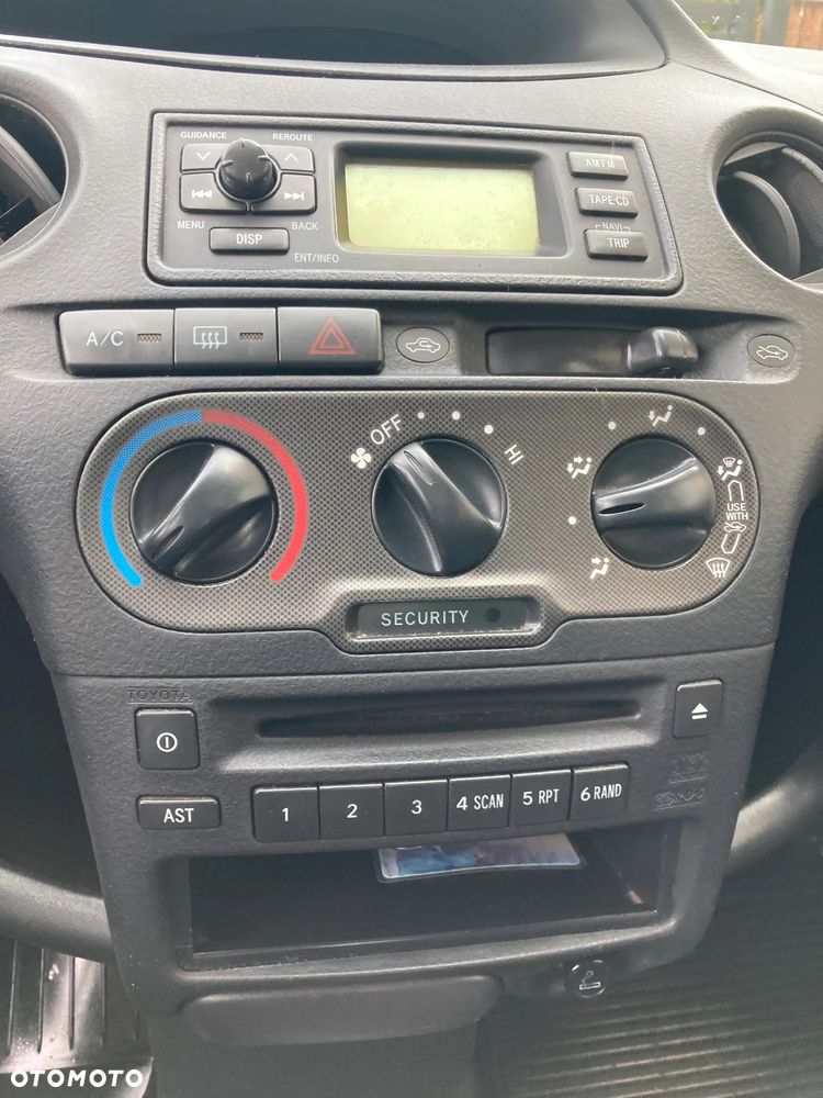 Toyota Yaris 1.3 Sol - 7