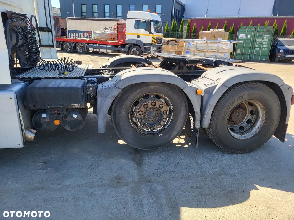 MAN TGX 26.440 6X2 3 osie - 16