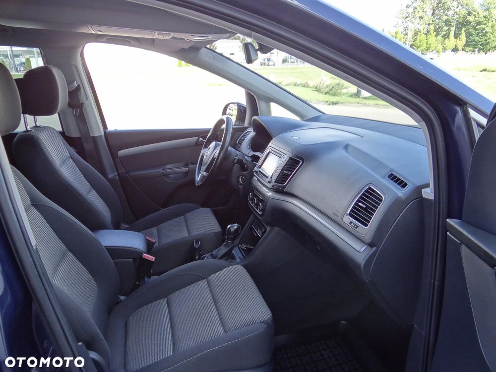 Volkswagen Sharan - 11