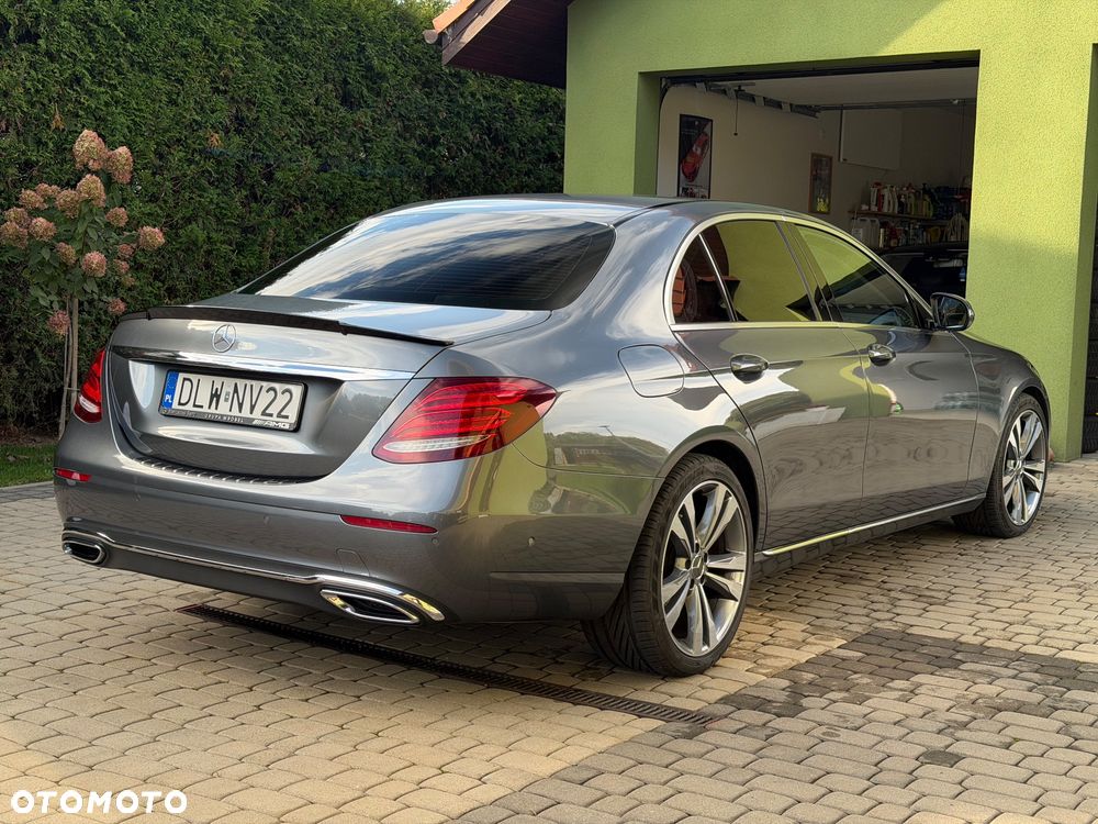 Mercedes-Benz Klasa E 220 d Business Edition 9G-TRONIC - 5