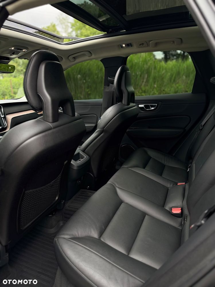 Volvo XC 60 T6 AWD Inscription - 32