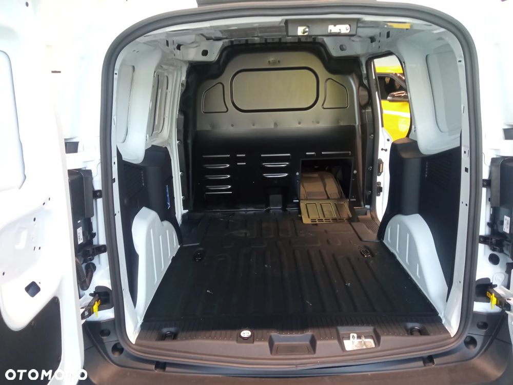 Ford Transit - 17