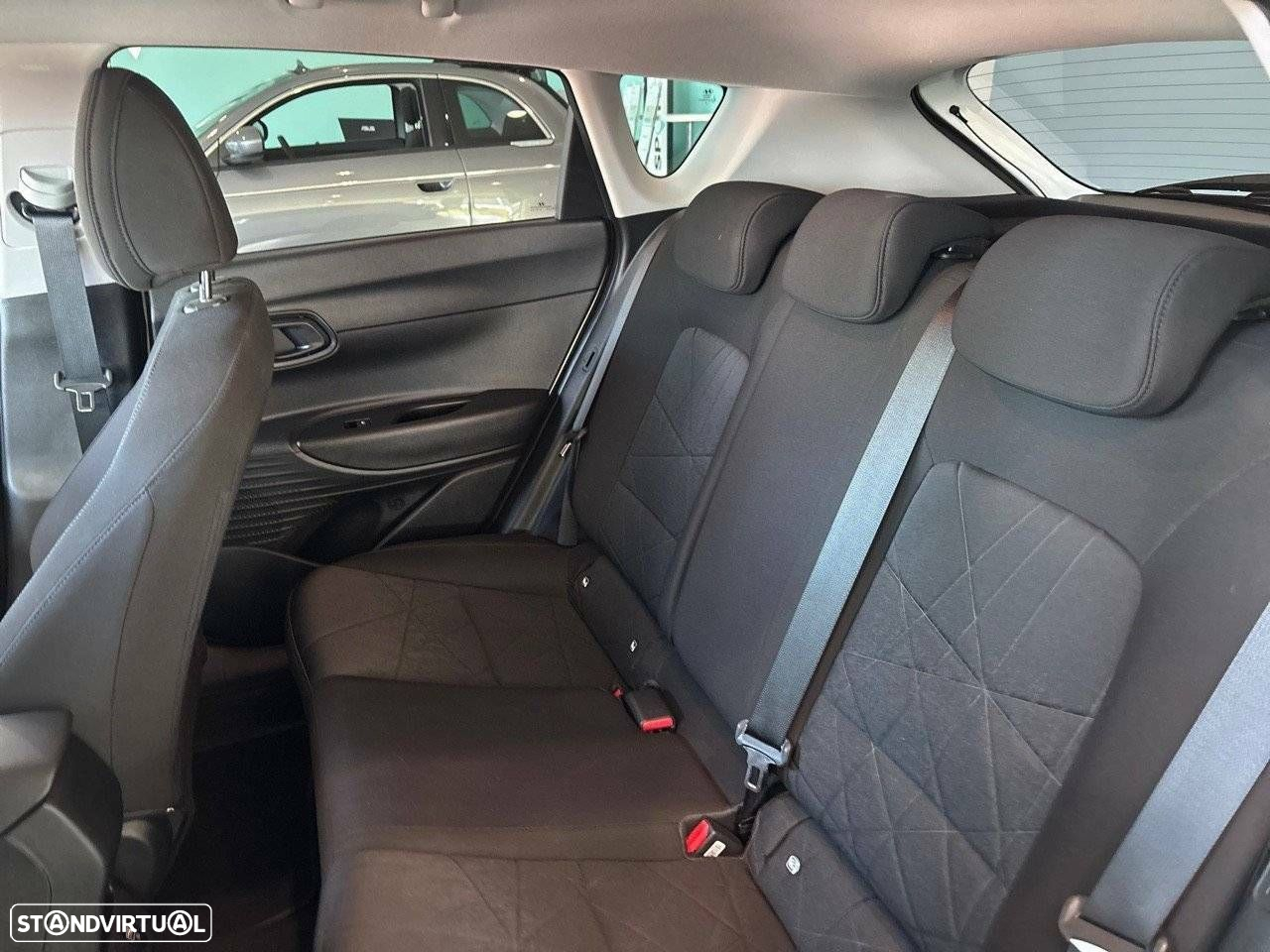 Hyundai Bayon 1.0 T-GDI Premium - 10