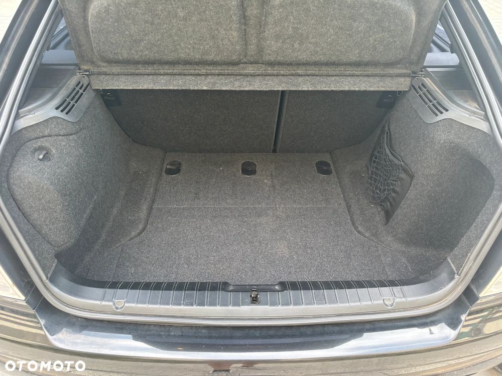 BMW Seria 3 318ti - 24