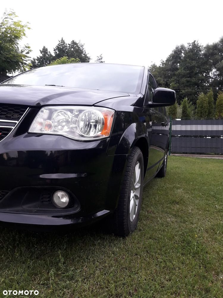 Dodge Grand Caravan - 7