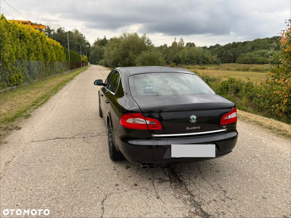 Skoda Superb 2.0 TDI Comfort - 4