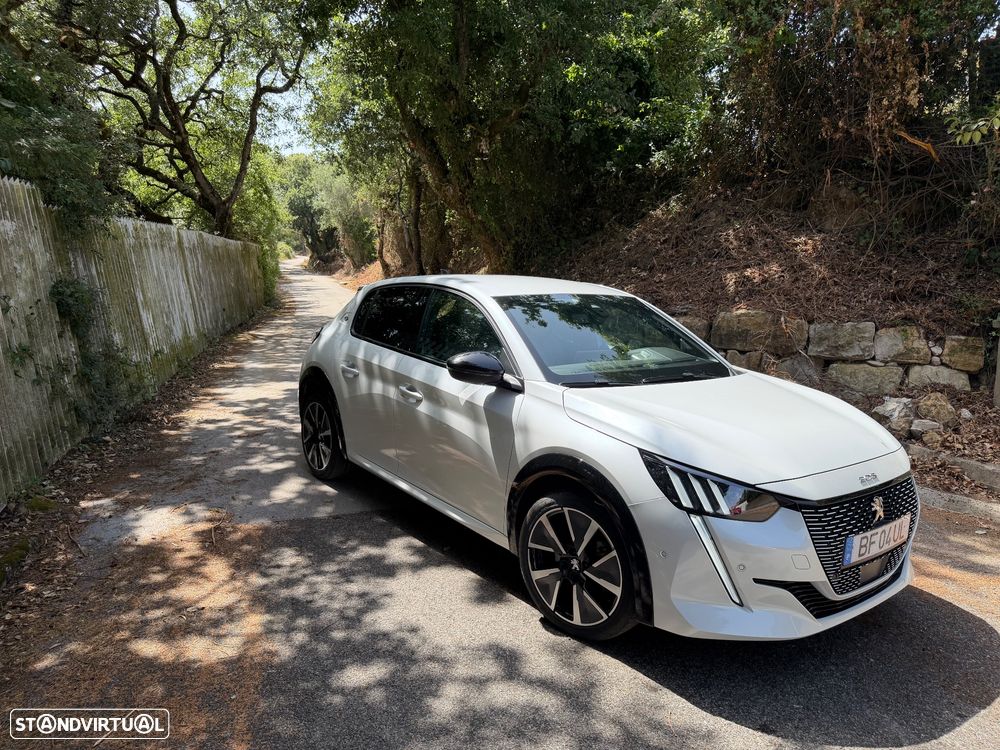 Peugeot e-208 GT - 3