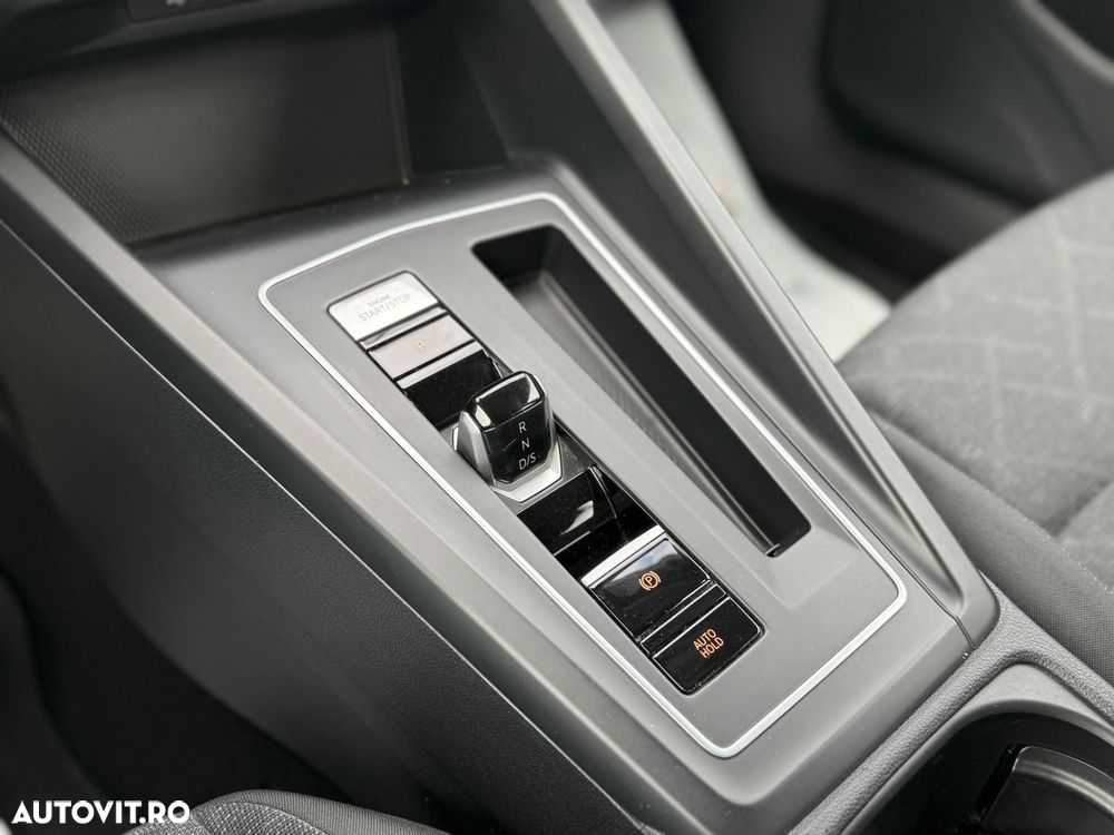 Volkswagen Golf - 19