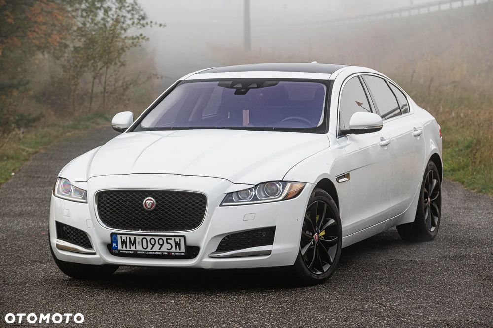 Jaguar XF - 5