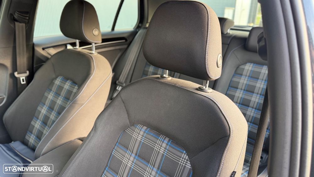 VW Golf 1.4 GTE Plug-in - 10