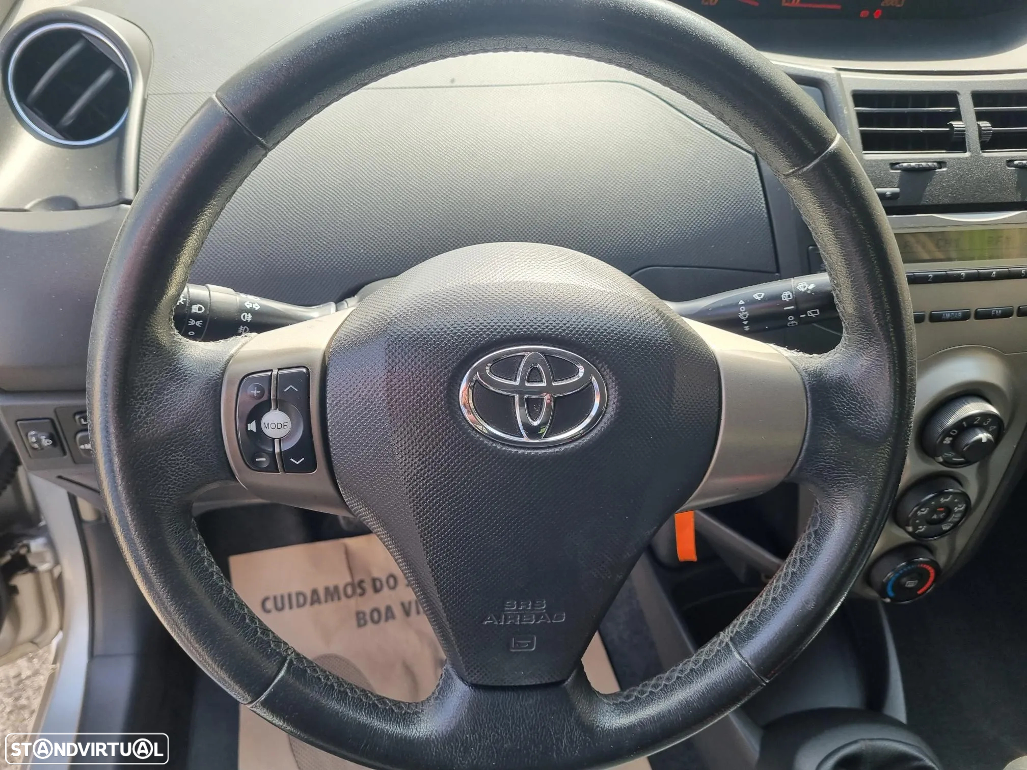 Toyota Yaris 1.0 VVT-i AC - 9