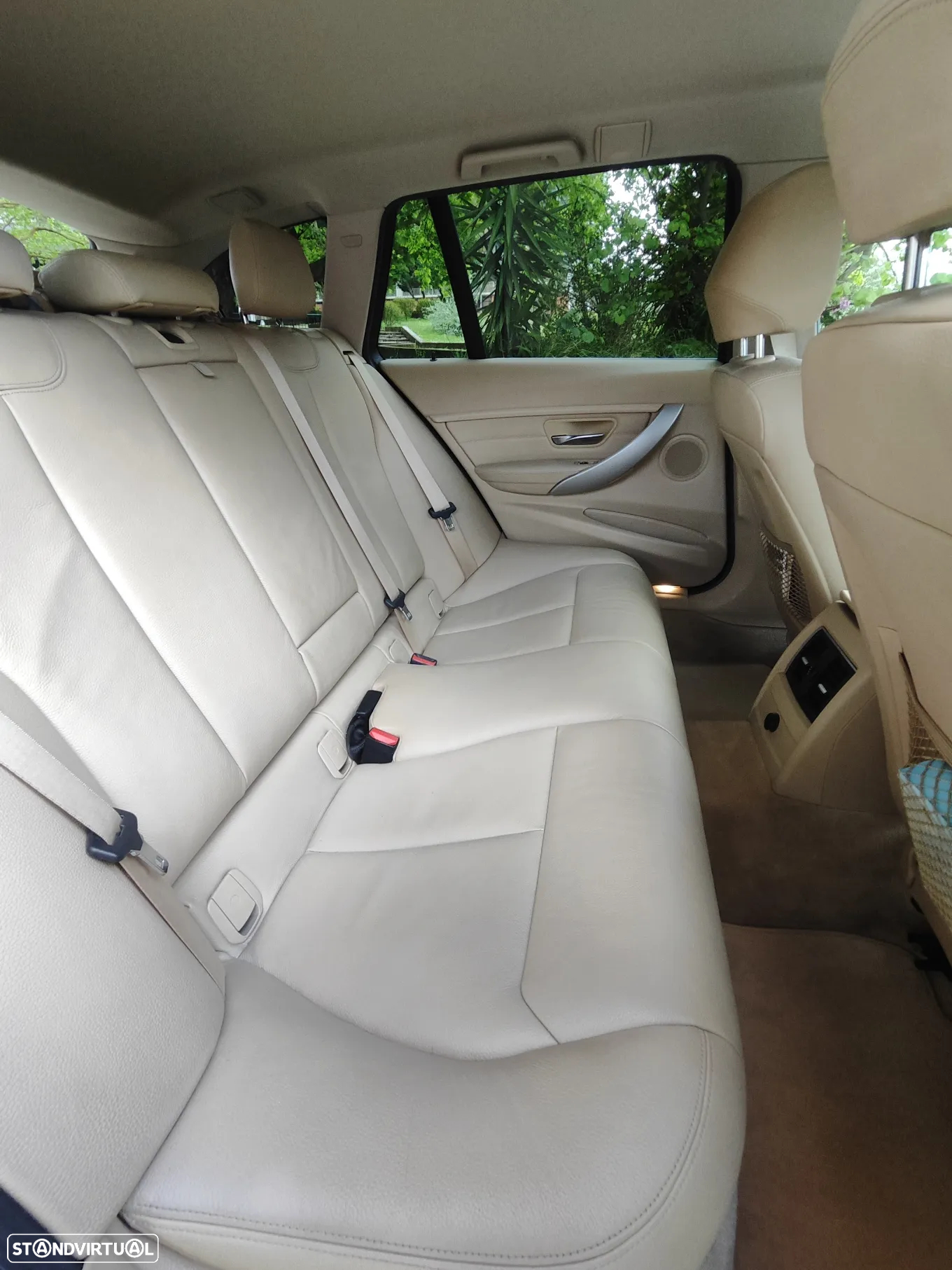 BMW 318 d Touring Line Luxury Auto - 16