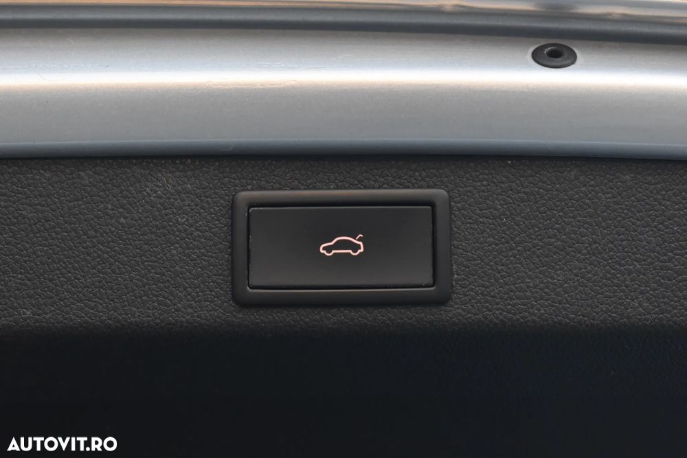 Skoda Superb 2.0 TDI DSG Ambition - 38