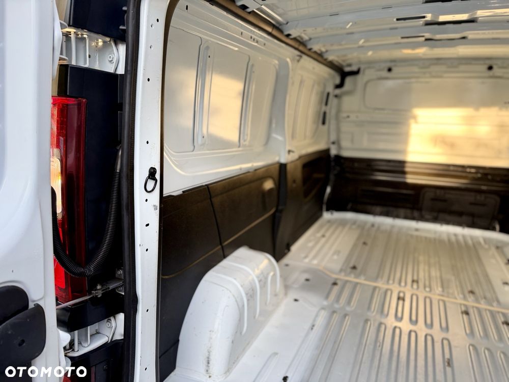 Renault Trafic - 20