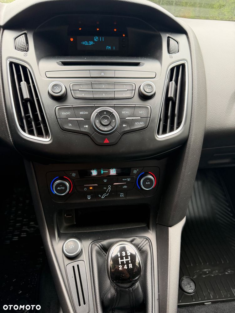 Ford Focus 1.6 Platinium X - 16