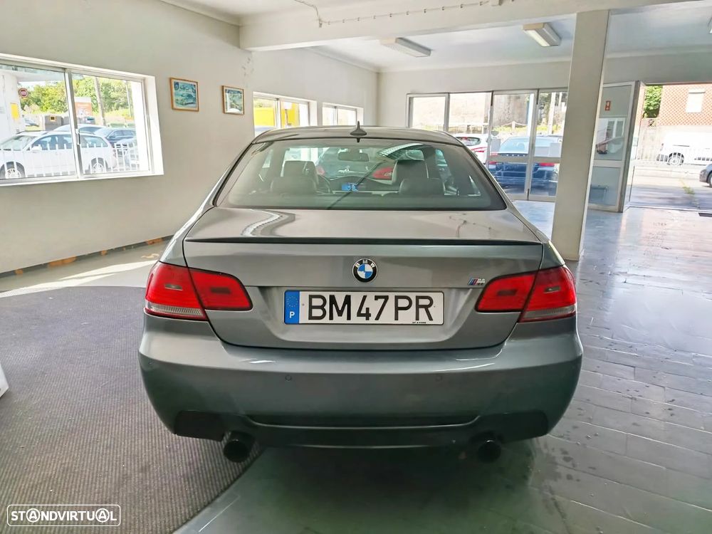 BMW 320 d Coupe - 8