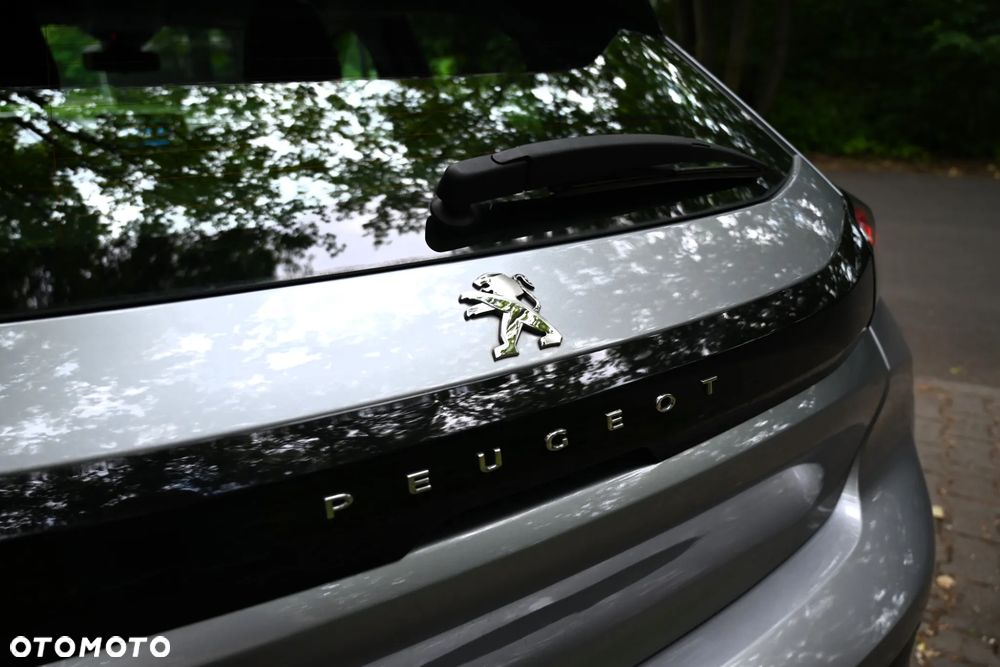 Peugeot 208 - 35