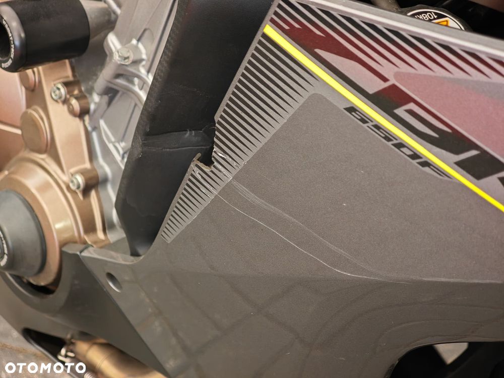 Honda CBR - 17