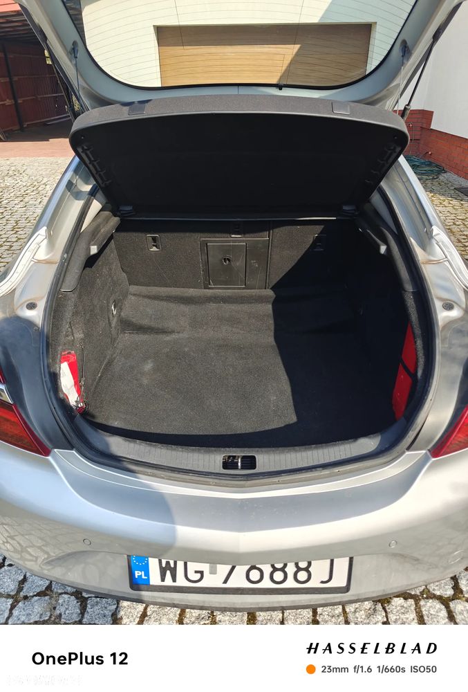 Opel Insignia - 11