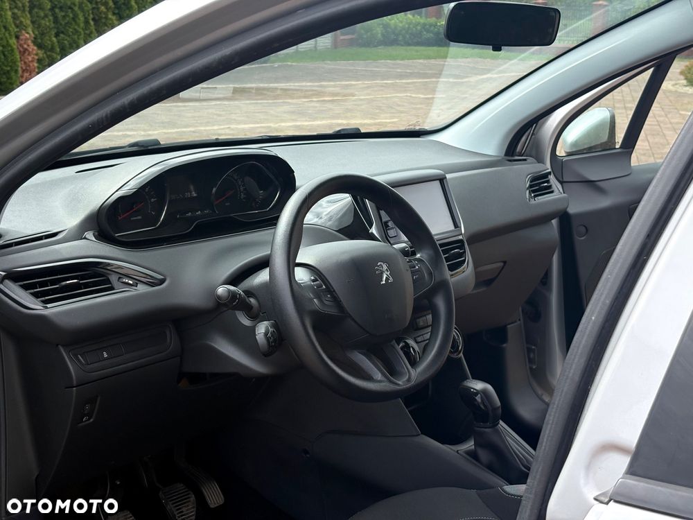 Peugeot 208 1.2 PureTech Active - 13