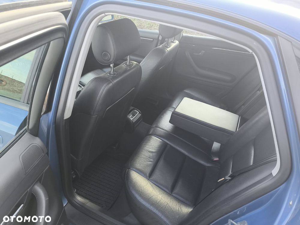 Audi A4 Avant 1.8T Quattro - 22