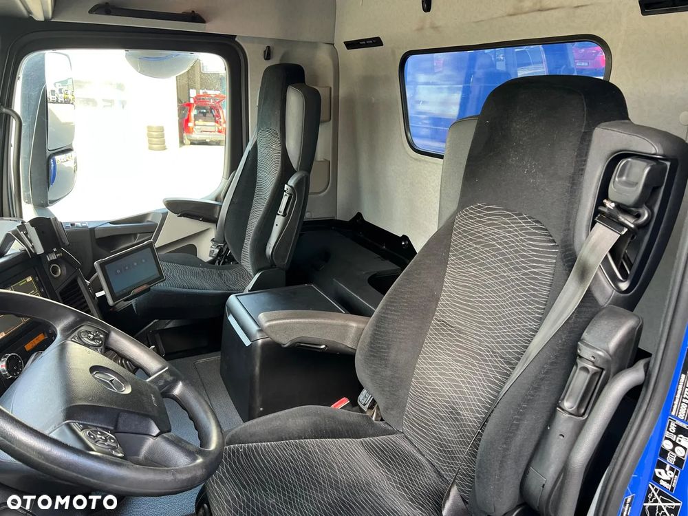 Mercedes-Benz ANTOS 1836 - 11