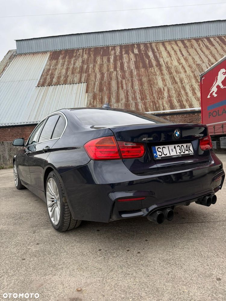 BMW Seria 3 328i Luxury Line - 7
