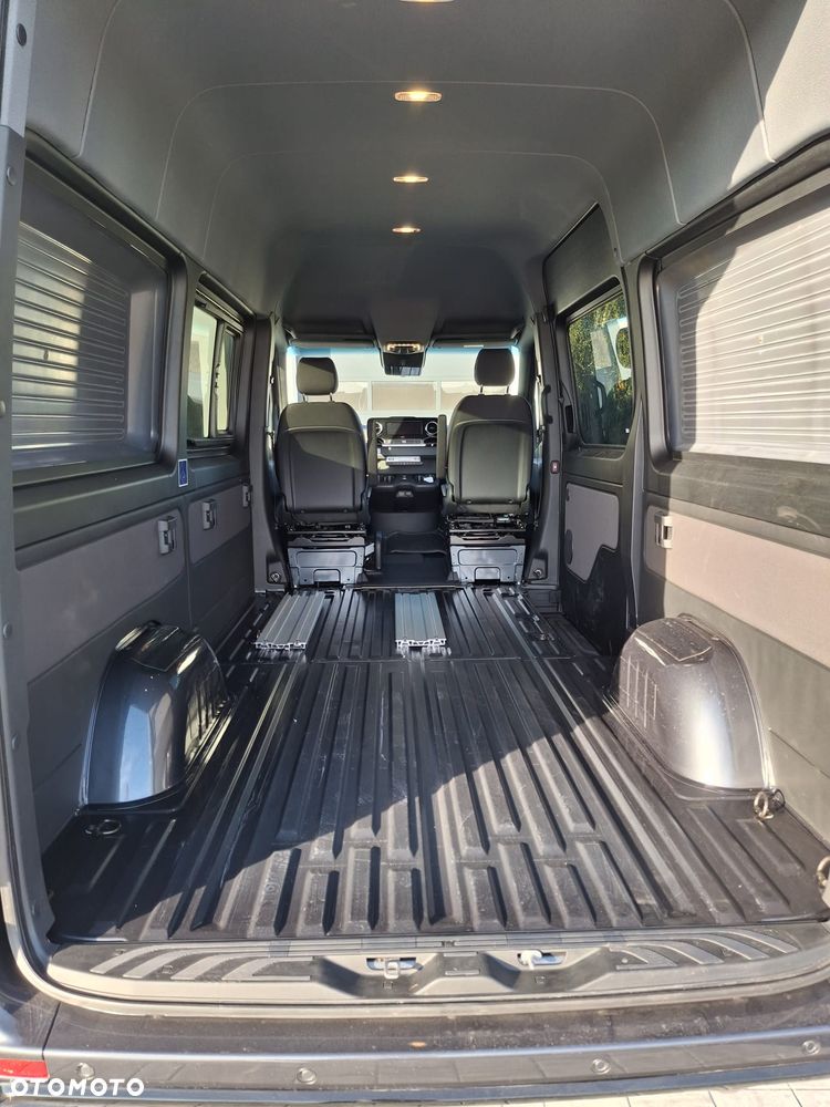Mercedes-Benz Sprinter - 6