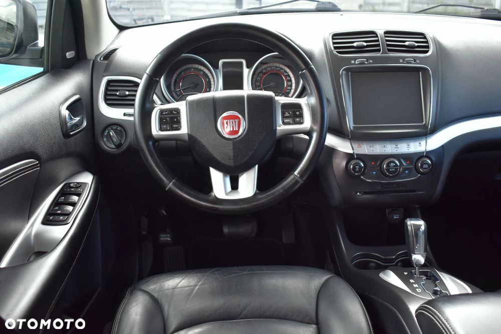 Fiat Freemont 2.0 Multijet 16V DPF Automatik Allrad Black Code - 26