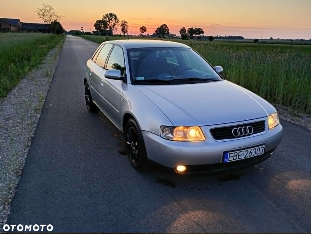 Audi A3 Sportback 1.6 Attraction - 1