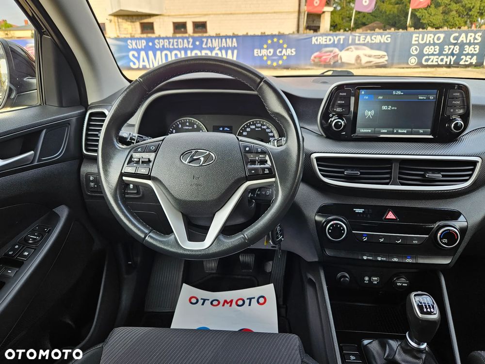 Hyundai Tucson 1.6 GDI BlueDrive Style 2WD - 24