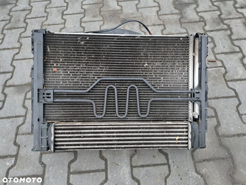 Bmw x1 e84 lift pas przedni kompletny chłodnice 2.0 D wzmocnienie belka pod zderzak kierownice powietrza - 6