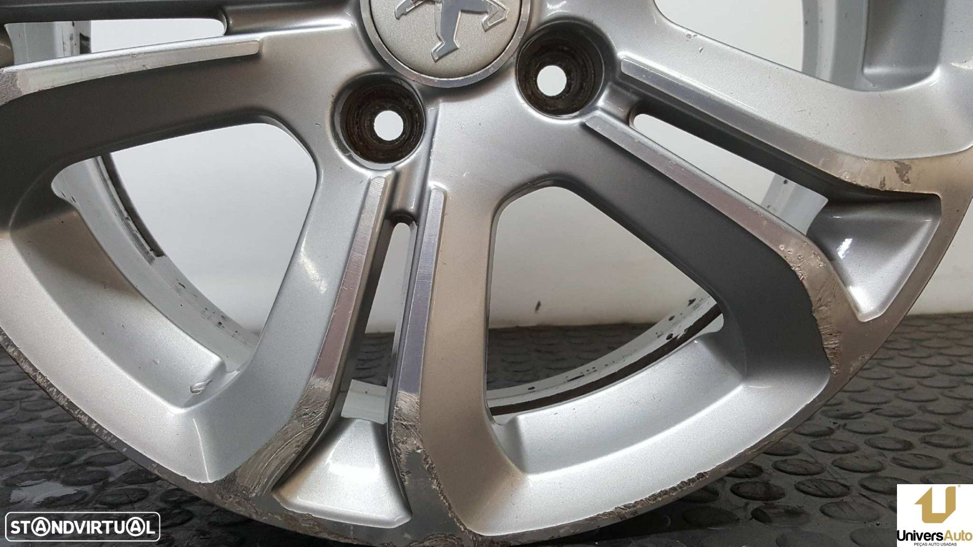 PNEU PEUGEOT 208 ALLURE - 8