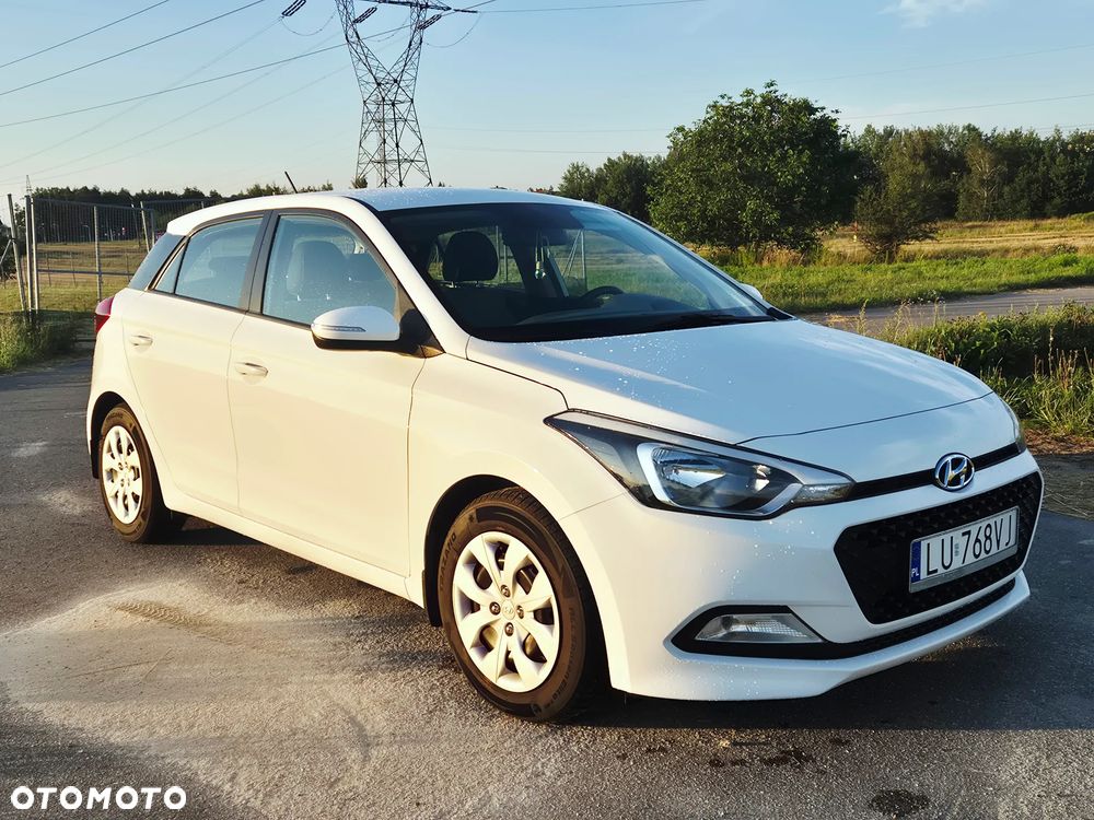 Hyundai i20 - 12