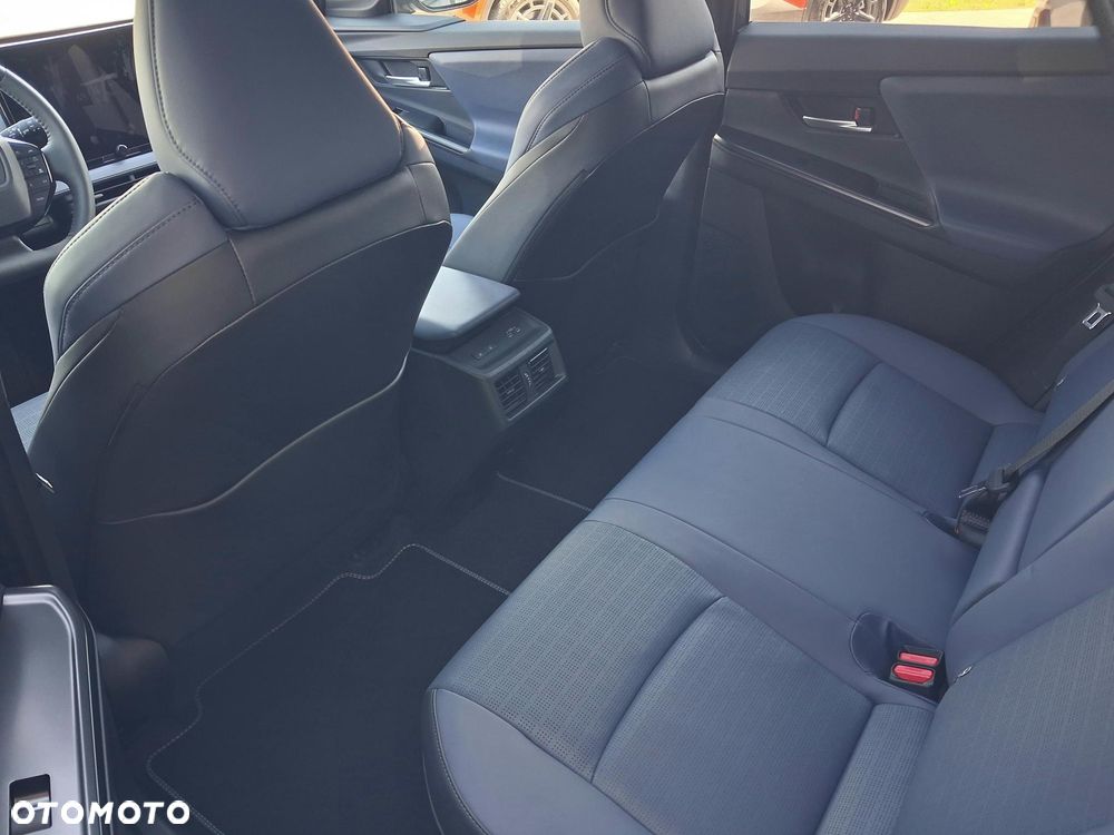 Subaru E-Outback - 21