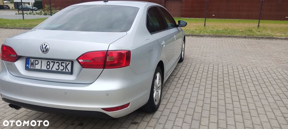 Volkswagen Jetta 2.0 TDI DPF Comfortline - 5