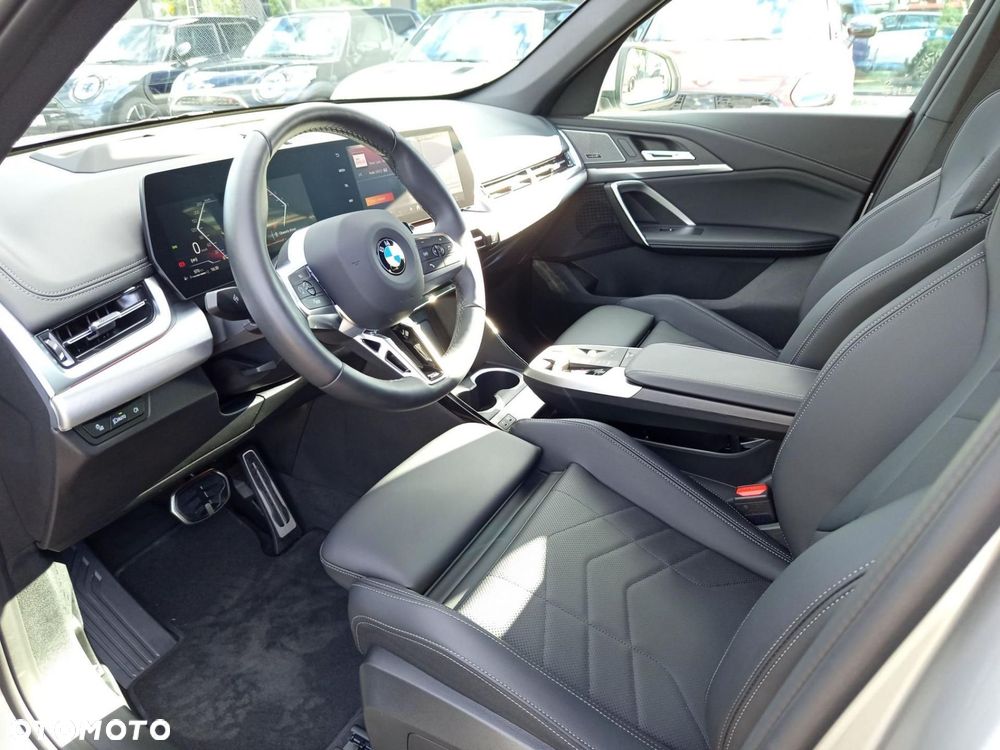 BMW X1 2025 photo 2