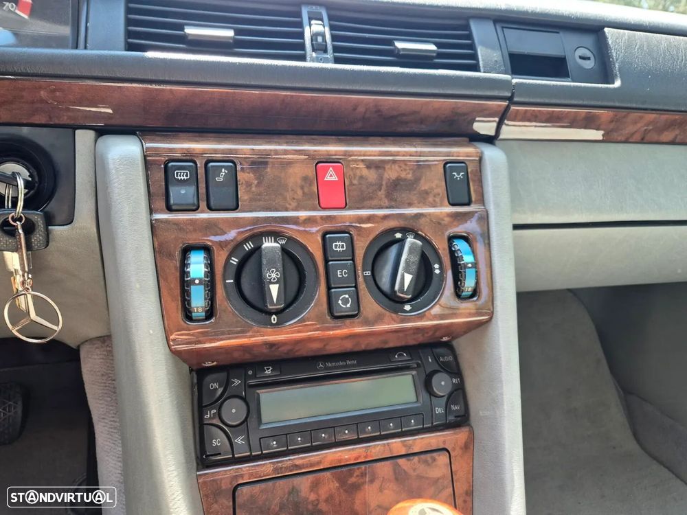 Mercedes-Benz W124 (1984-1997) - 32