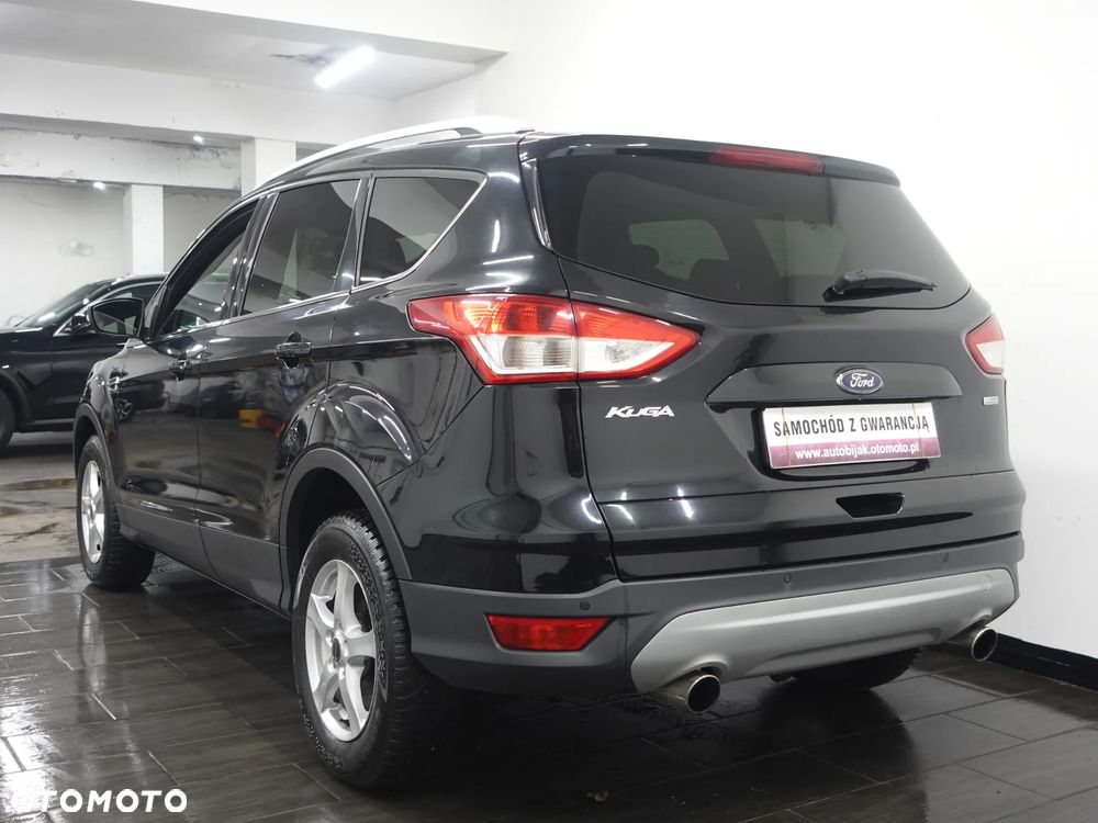 Ford Kuga 1.6 EcoBoost 2x4 Titanium - 5