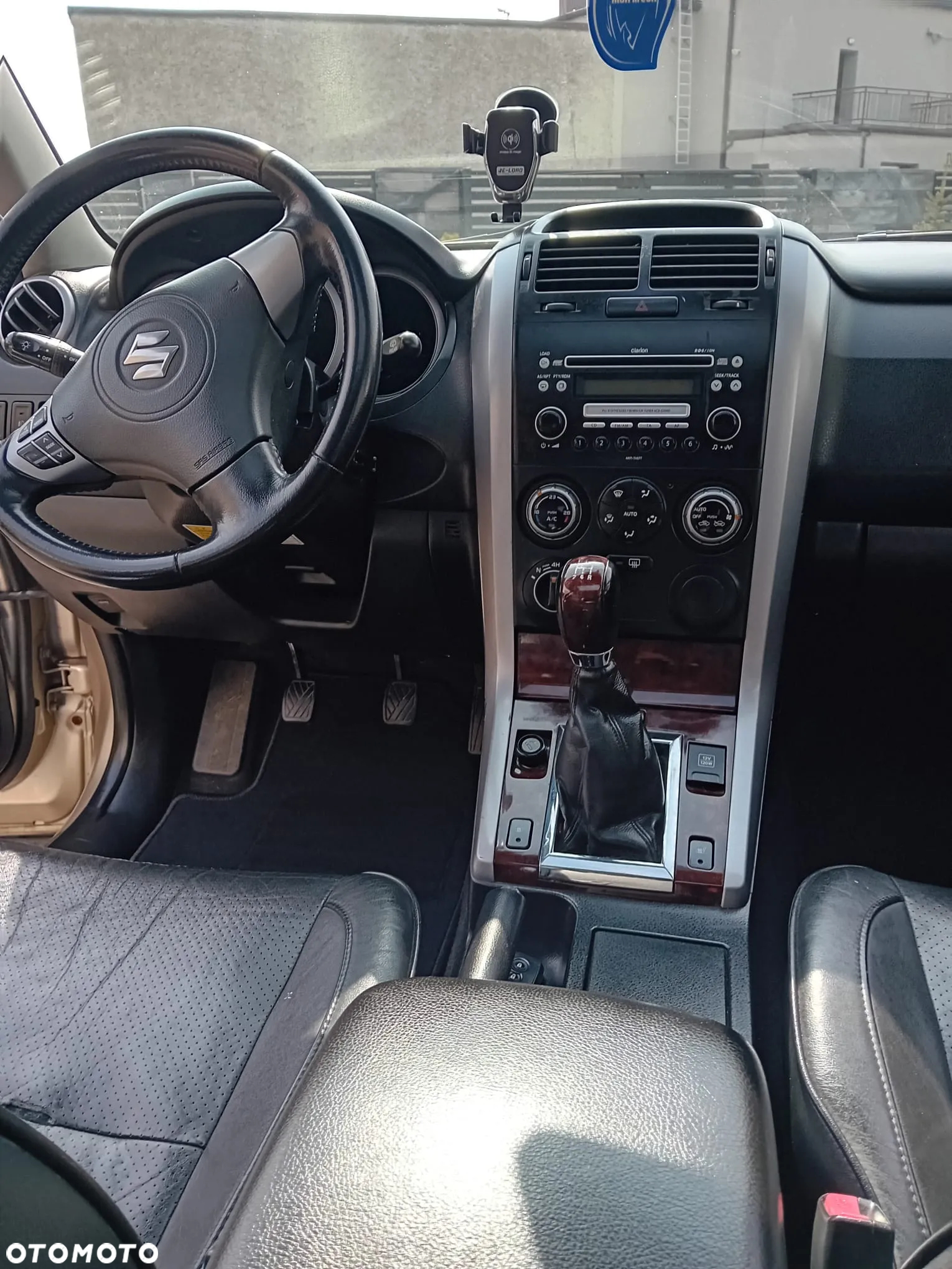 Suzuki Grand Vitara 2.0 - 4
