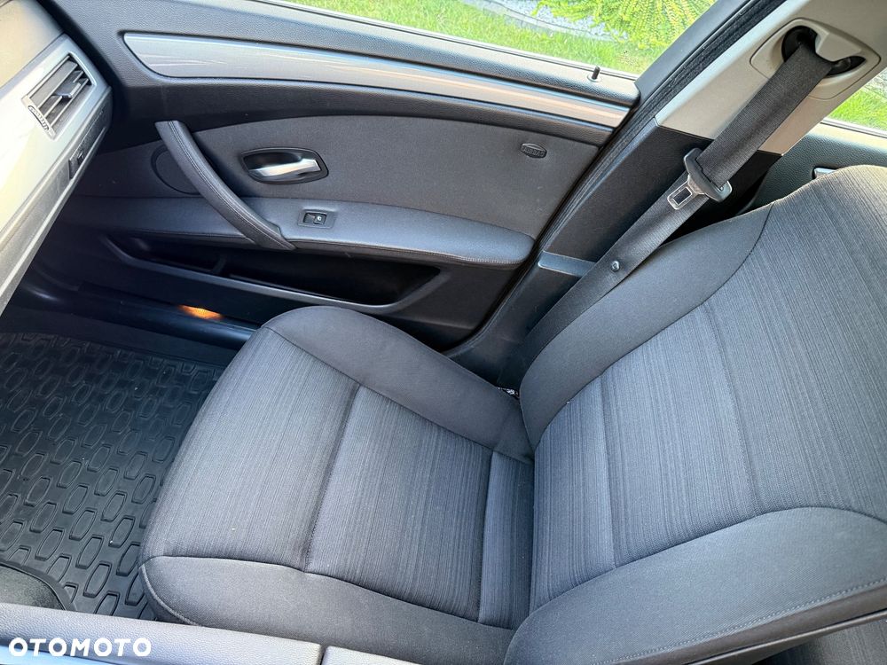BMW Seria 5 530d xDrive - 10