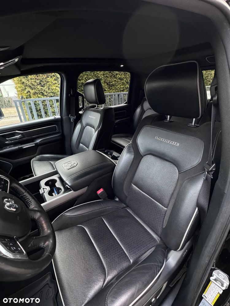 RAM 1500 Crew Cab Shortbed Laramie - 13