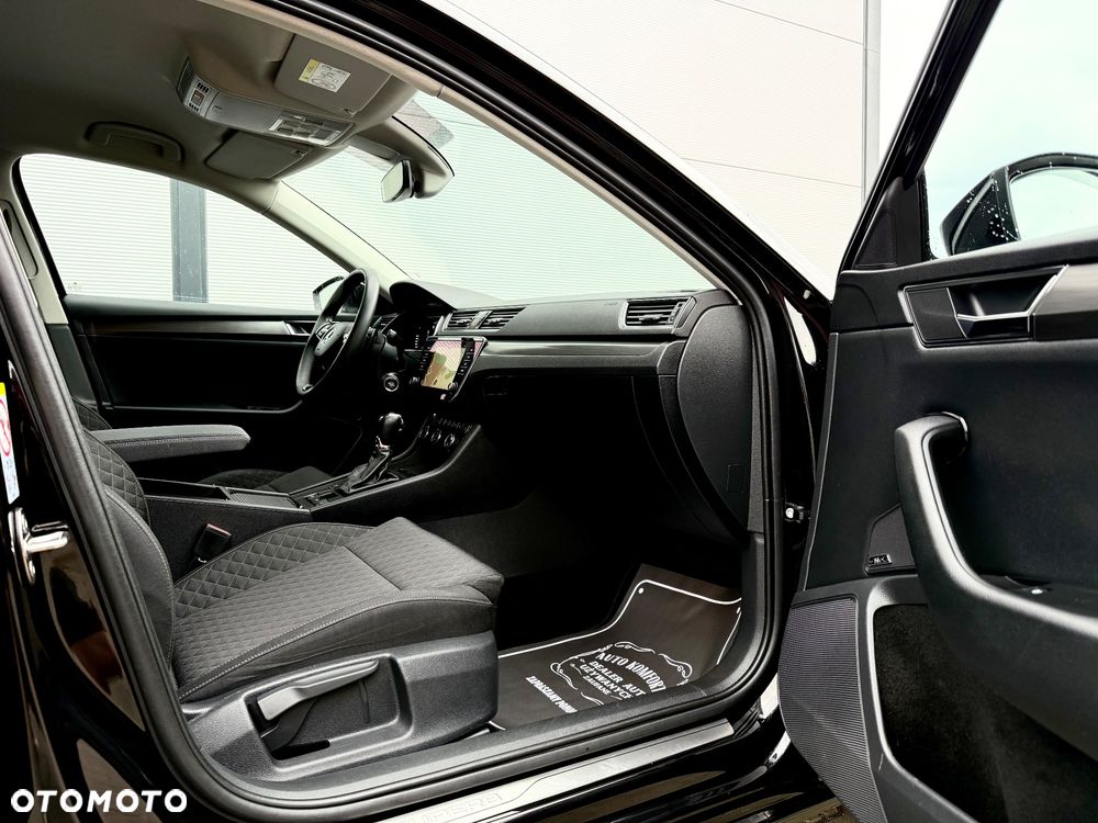Skoda Superb 2.0 TDI DSG Premium Edition - 26