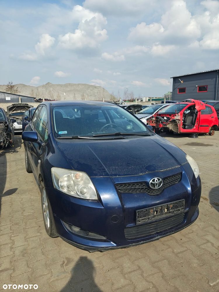 Toyota Auris cześci 1.4 diesel - 1