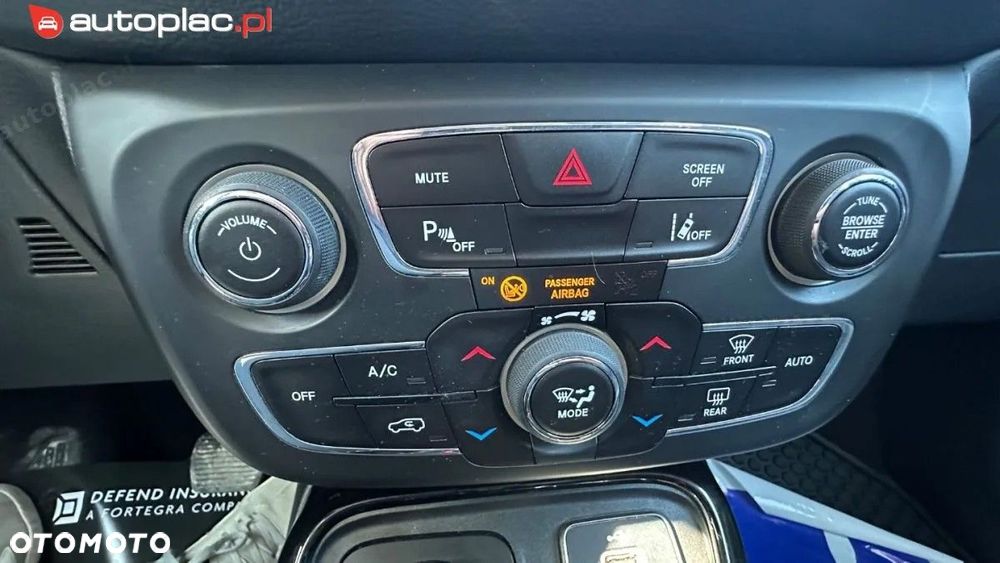Jeep Compass - 33