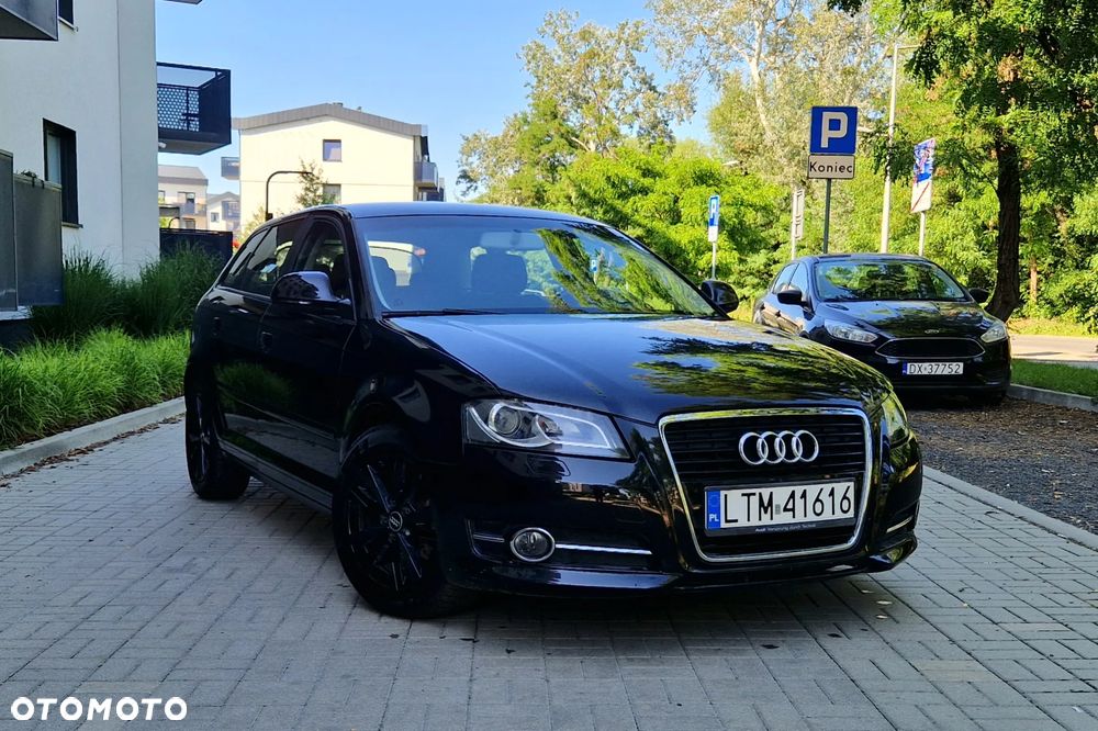 Audi A3 Sportback 1.8 TFSI Ambiente - 2